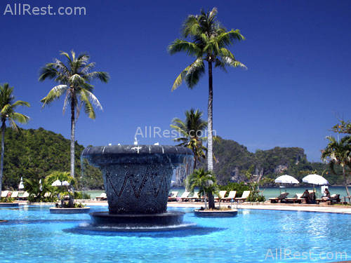 Phi Phi Island Cabana Hotel 5